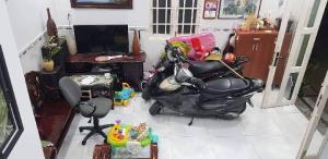 Bán nhà q7, HXM, gần chợ Tân Thuận, 30m2, 2 tầng, nhỉnh 2 tỷ